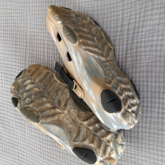 Crocs Shoes - Picture 6 of 6